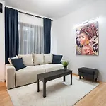 Sunny 2Br Roof Top Flat - Amazing Terrace