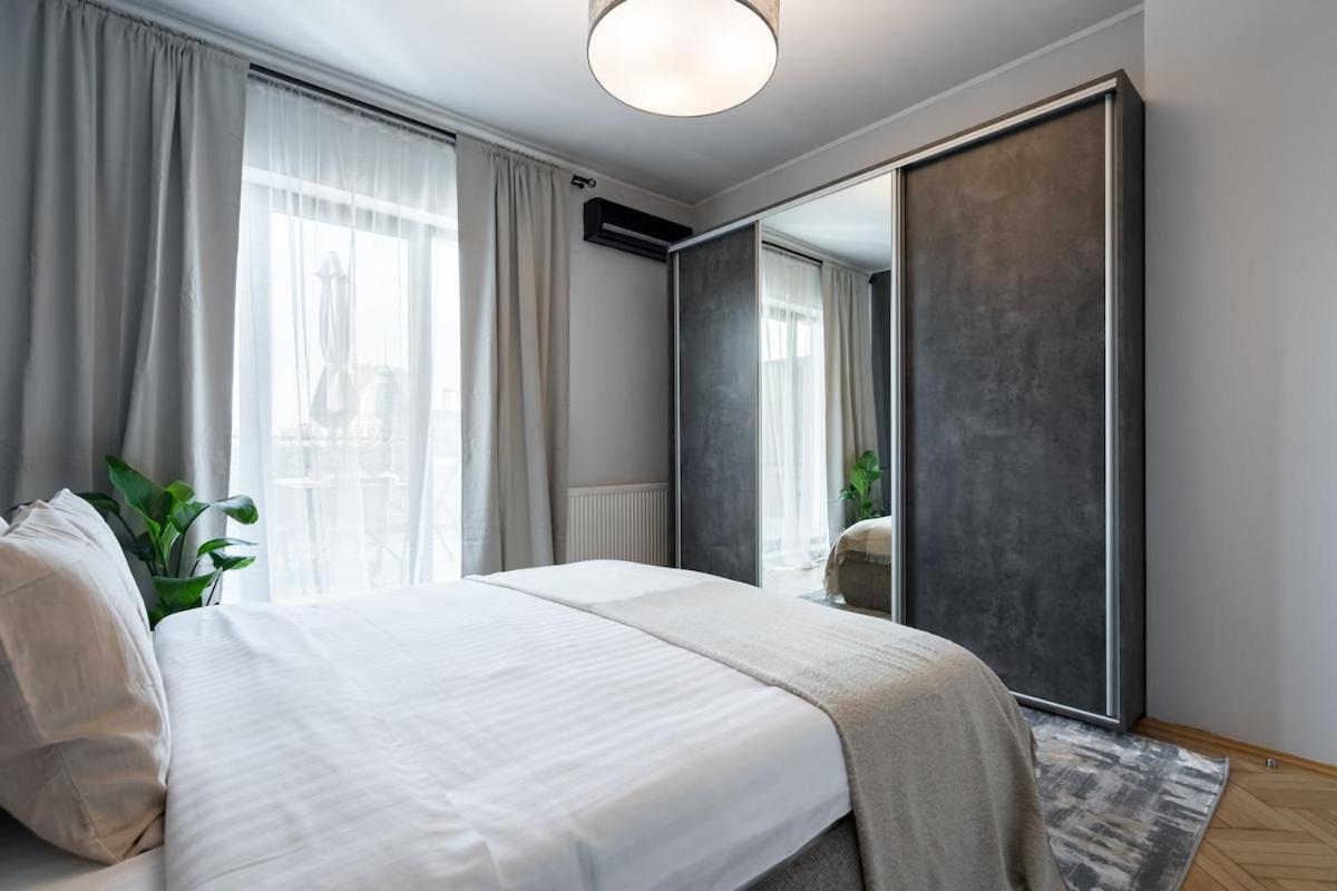 Sunny 2br Roof Flat - Amazing Terrace Apartament Bucureşti